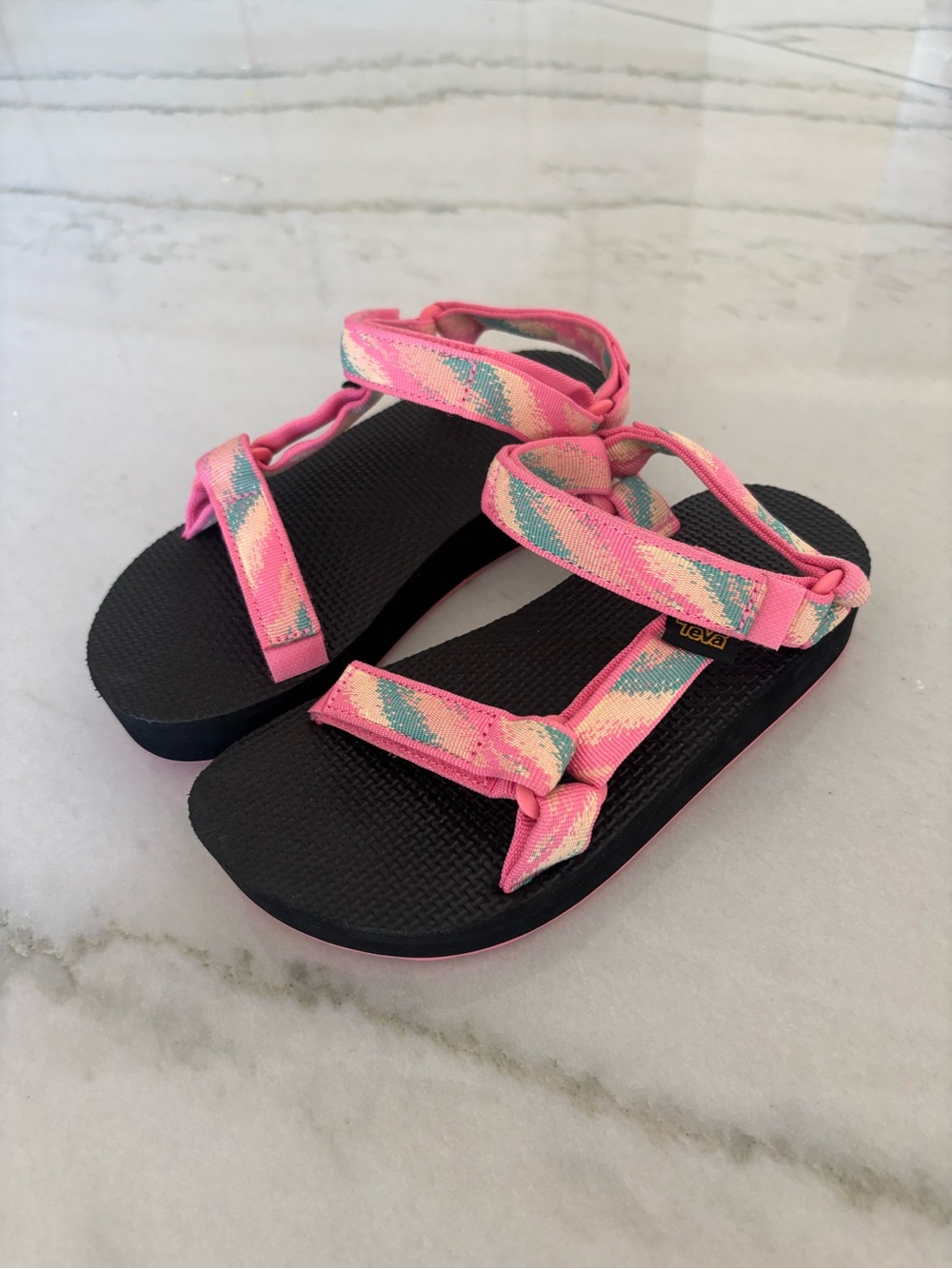 Teva Kids Midform Universal Sandals Size 2 Youth Pink Pattern Platform Girls